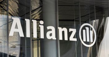 Allianz und Fleetpool bauen Partnerschaft im Bereich New Mobility (Foto: AdobeStock - Arcansel 317089555)