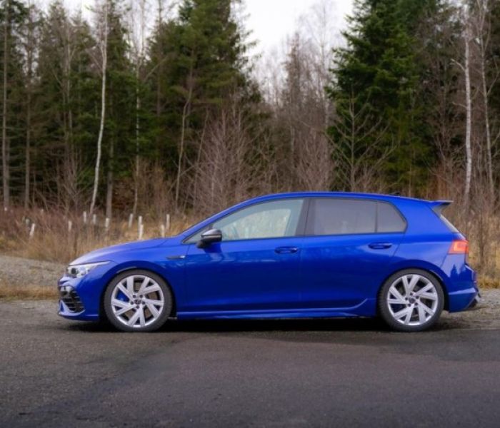 Gutachten: VW Golf 8, stufenlose Tieferlegung (Foto: KW automotive GmbH)